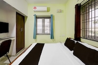 Super Townhouse Balaji Dental College Pallikarani Formerly Orchid Sankrish