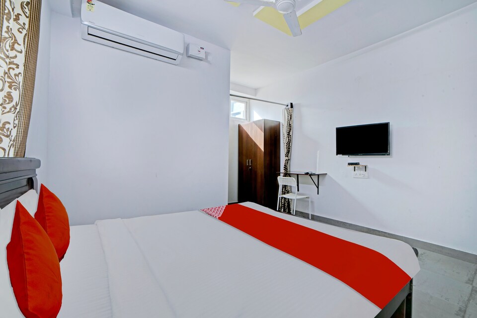 OYO 81923 Fatt Hotels, Gachibowli, Hyderabad