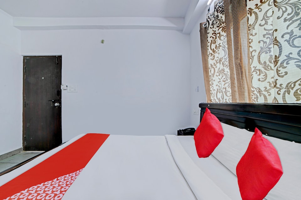 OYO 81923 Fatt Hotels, Gachibowli, Hyderabad
