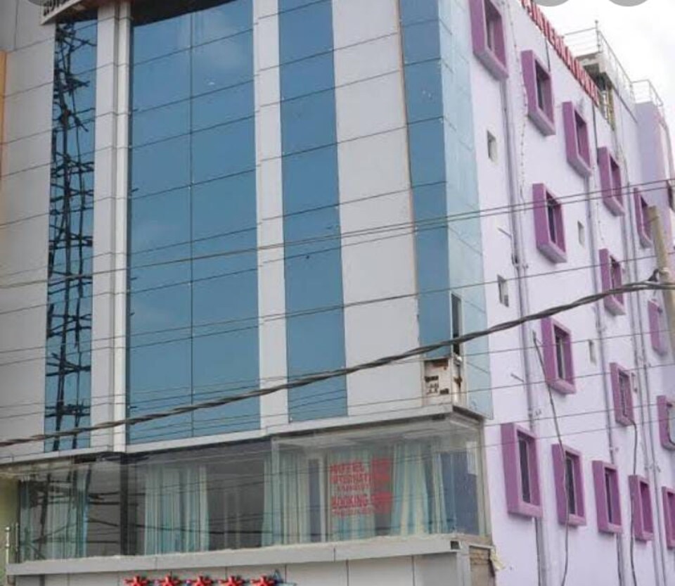 Capital O 81983 Royal International, Patna Station, Patna