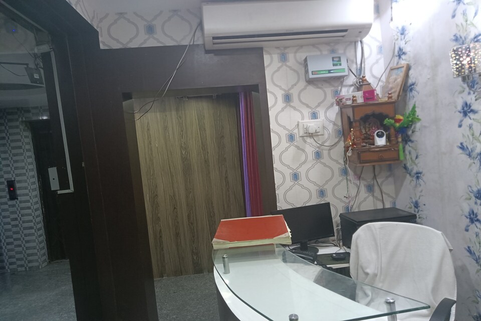 Capital O 81983 Royal International, Patna Station, Patna