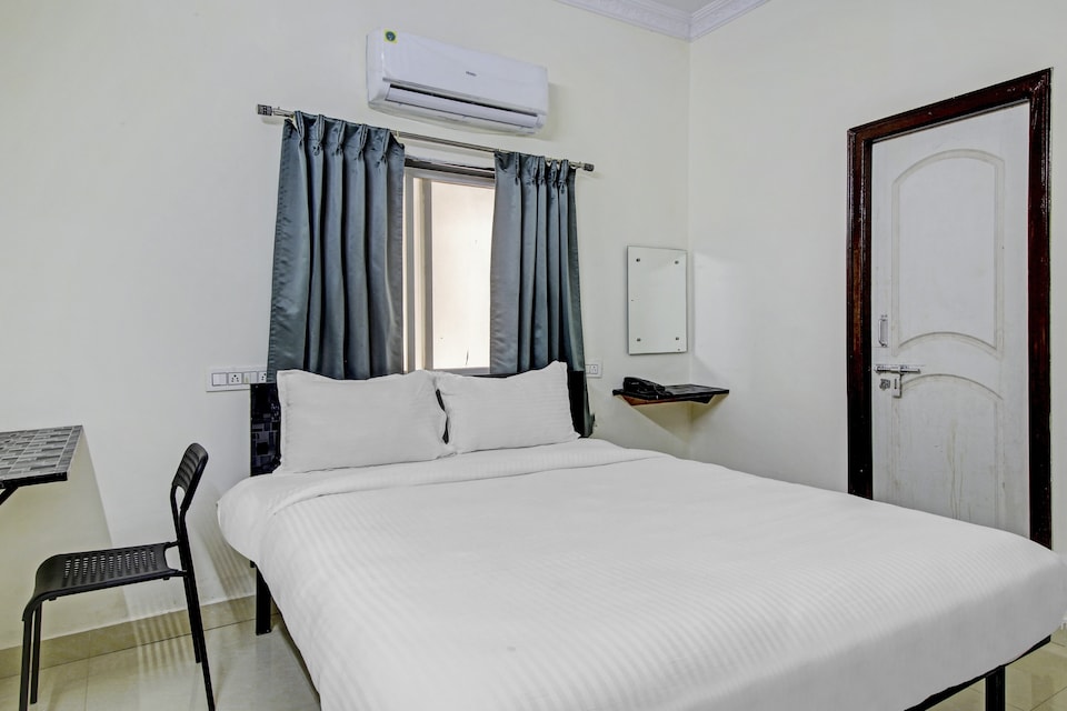 Collection O Broholic Hotels 001, Gachibowli, Hyderabad