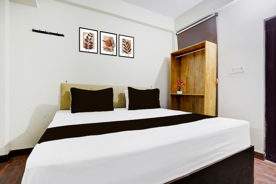 Hotel O George Town, Civil Lines - High Court, Prayagraj