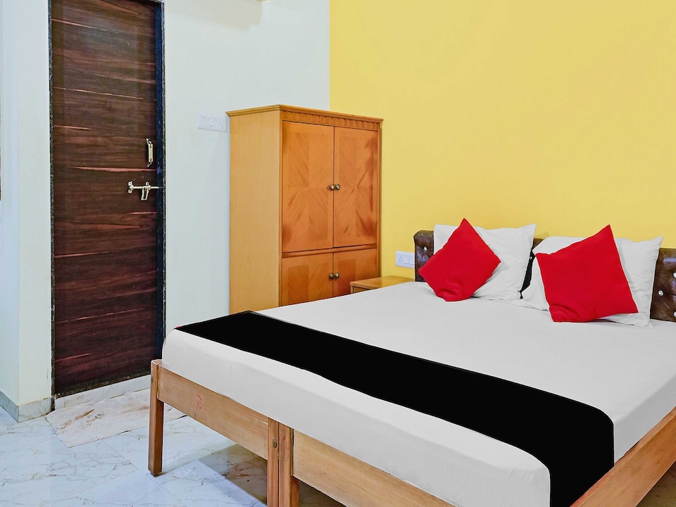 Hotel O Shivshankar Lodging, Gulbarga, Gulbarga