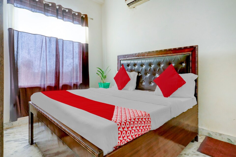 OYO 82010 Good Hood Hotel, Ghaziabad City, Ghaziabad