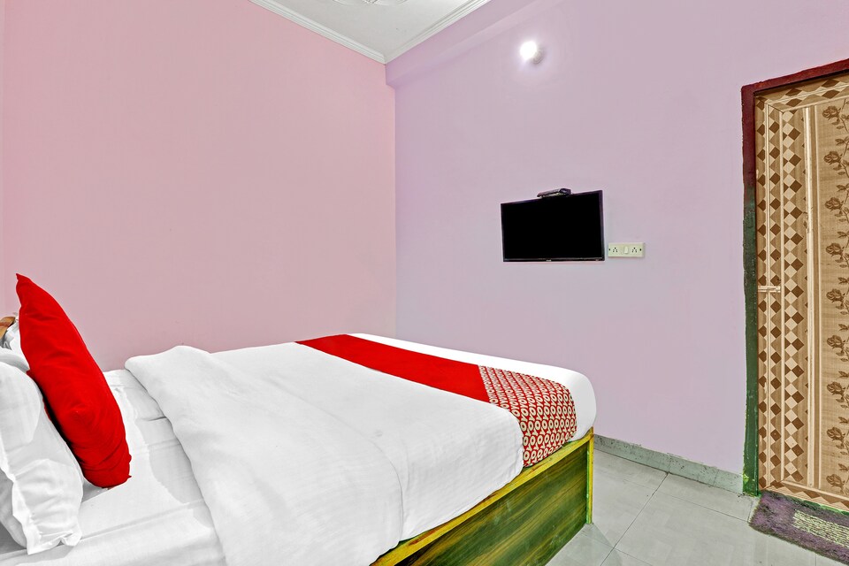 OYO Flagship 82011 Royal Stay Inn, Gomti Nagar Lucknow, Lucknow