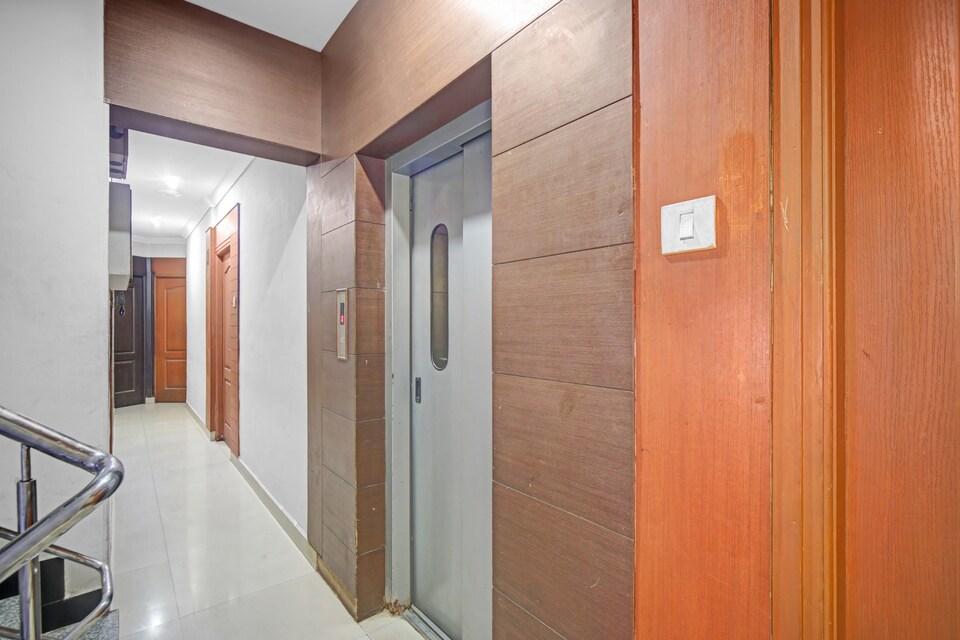 SPOT ON Sun Star Residency Near Albert Theatres, Nungambakkam Chennai, Chennai