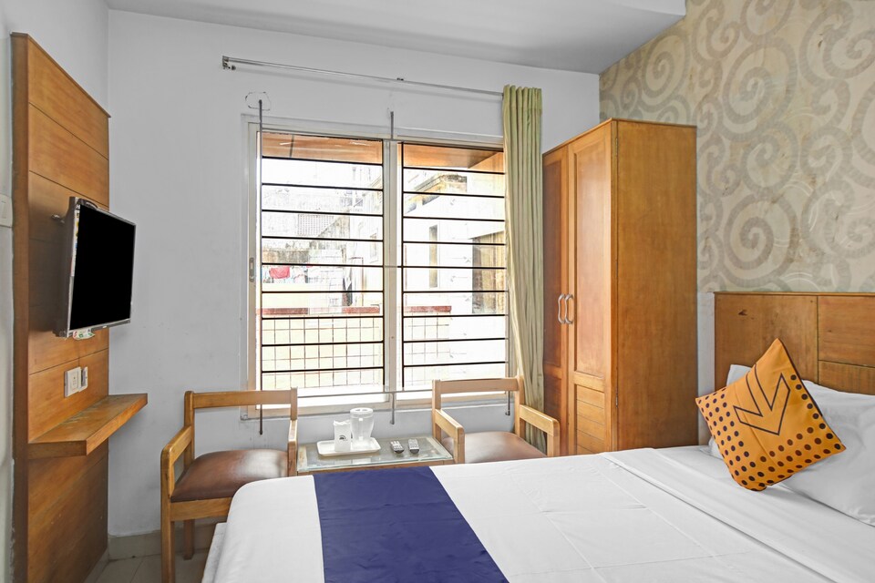 SPOT ON Sun Star Residency Near Albert Theatres, Nungambakkam Chennai, Chennai