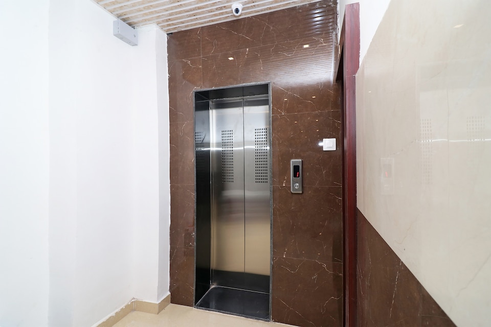 OYO 1021 Hotel Gayatri Residency, Railway Station Kota, Kota