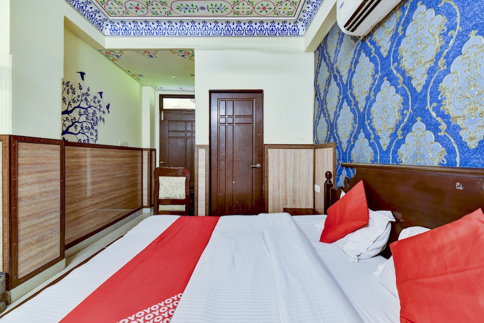 Capital O 82060 Hotel Ranaji heritage, Sindhi Camp, Jaipur