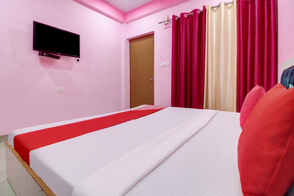 OYO 82063 The Fallway Restaurant & Homestay, Barlowganj, Mussoorie