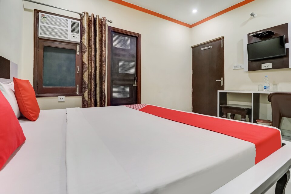 OYO 82069 Hotel Bridge View 2, Queens Road Amritsar, Amritsar