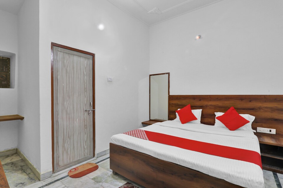 Prop Live in New code - VNS852, Godowlia, Varanasi