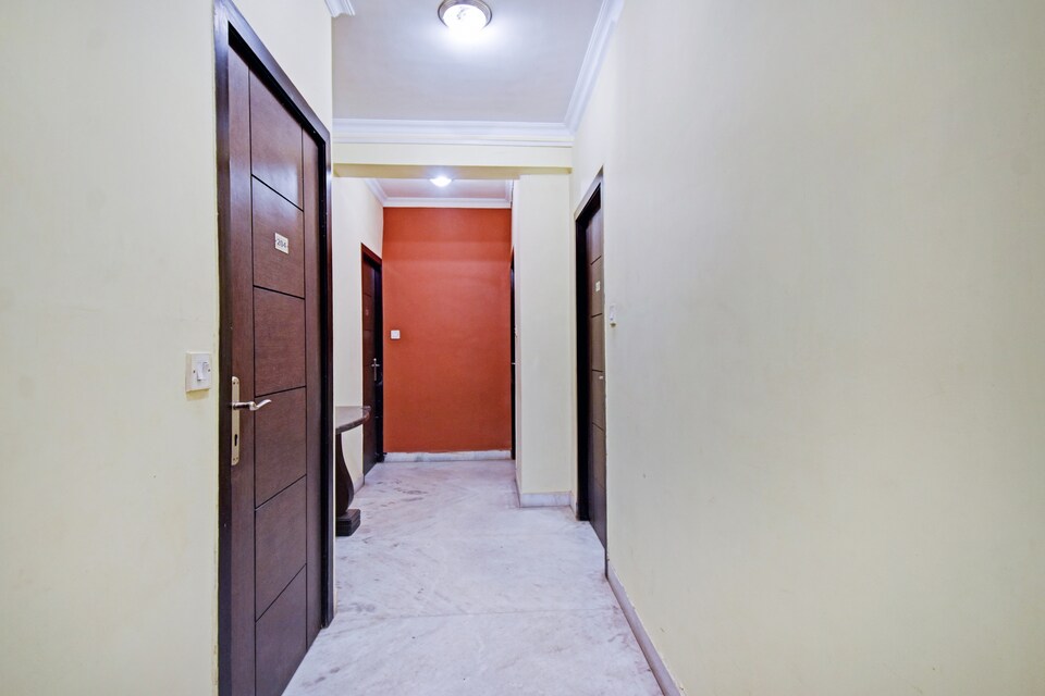 Collection O 82078 Hotel Aarya International, Bhawanipore Kolkata, Kolkata