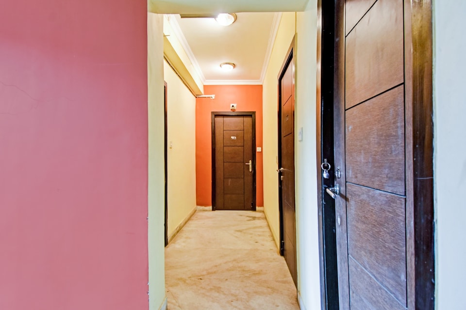 Collection O 82078 Hotel Aarya International, Bhawanipore Kolkata, Kolkata