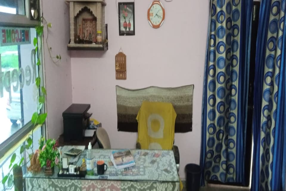 SPOT ON 82079 Hotel JK Palace, Rewari, रेवाड़ी