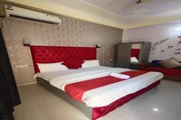 POP Hotel Ganga Vardaan