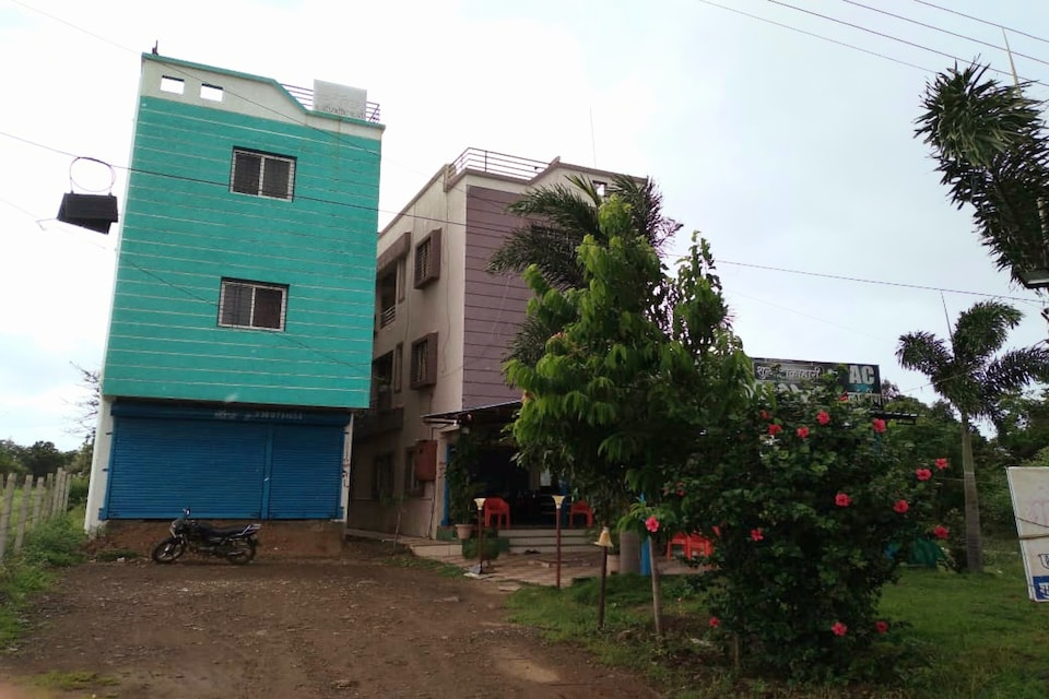 SPOT ON 82084 Gokul Hotel , Katraj Khed Shivapur Pune, Pune