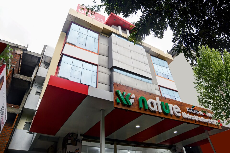 Capital O 82098 Hotel Kiwi Palace, Vijay Nagar Indore, Indore