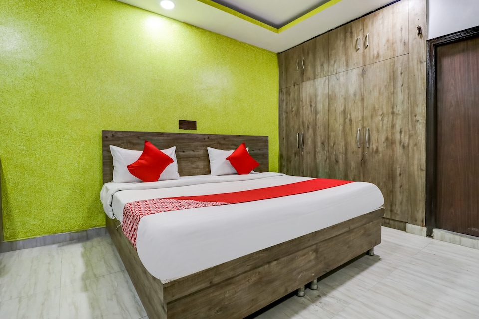 Flagship 82109 Hotel Red Diamond, Faridabad, Faridabad