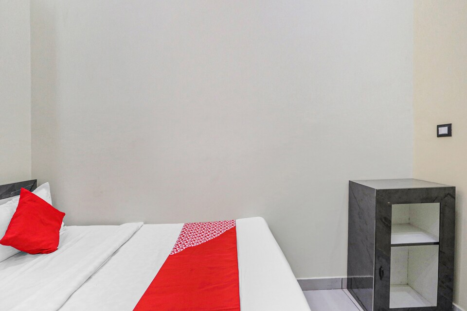 OYO 82117 Hotel Renuka, Aligarh, Aligarh