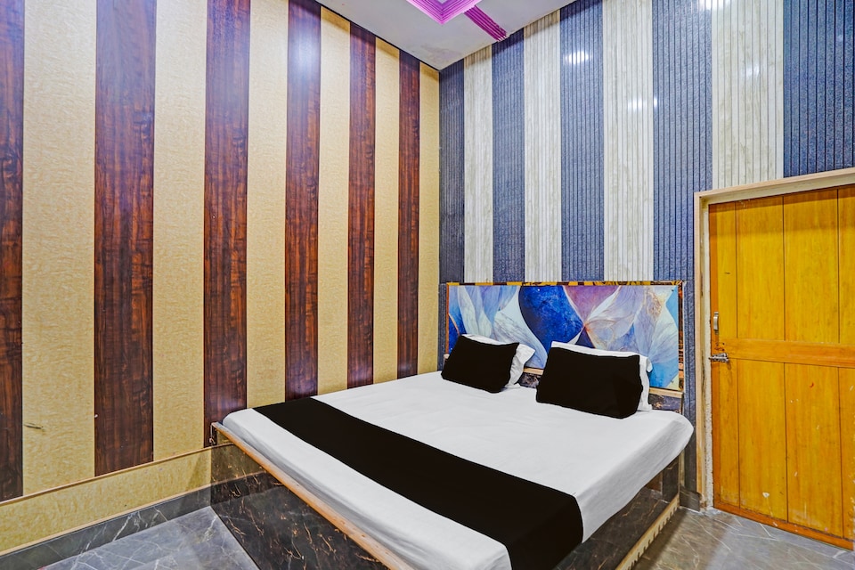 Hotel O Aniruddha Palace, Janam Bhoomi Mathura, Mathura