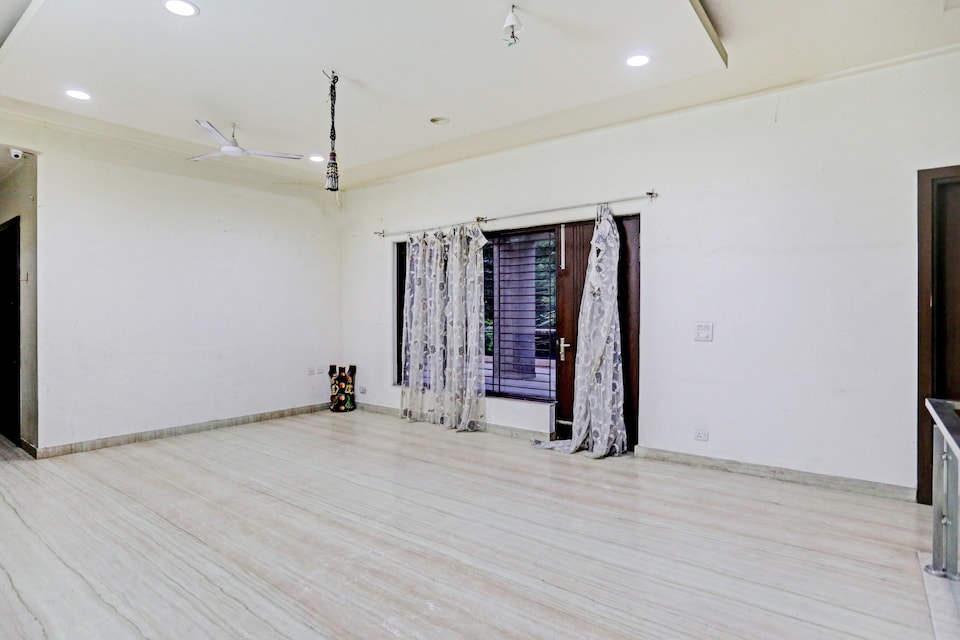 Collection O Corporate Stays, Noida City, Noida