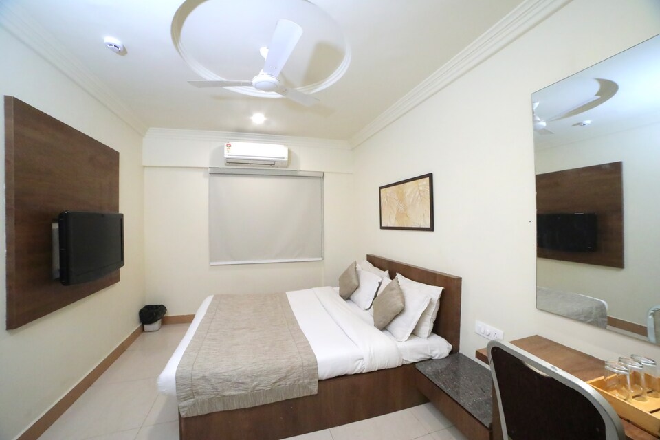 OYO 82151 Rio Hotel, Dhebar Road, Rajkot