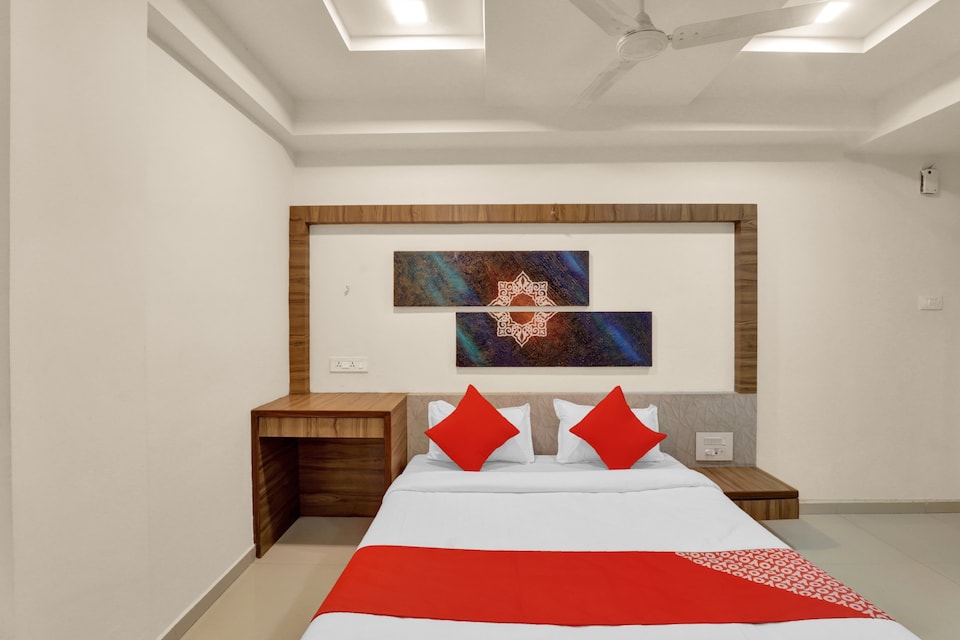 OYO Flagship 82166 Airport Villa, Airport Wardha Road, नागपुर