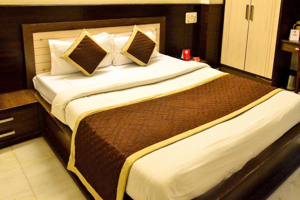 OYO 6828 Hotel Sagun, Sindhi Camp, Jaipur