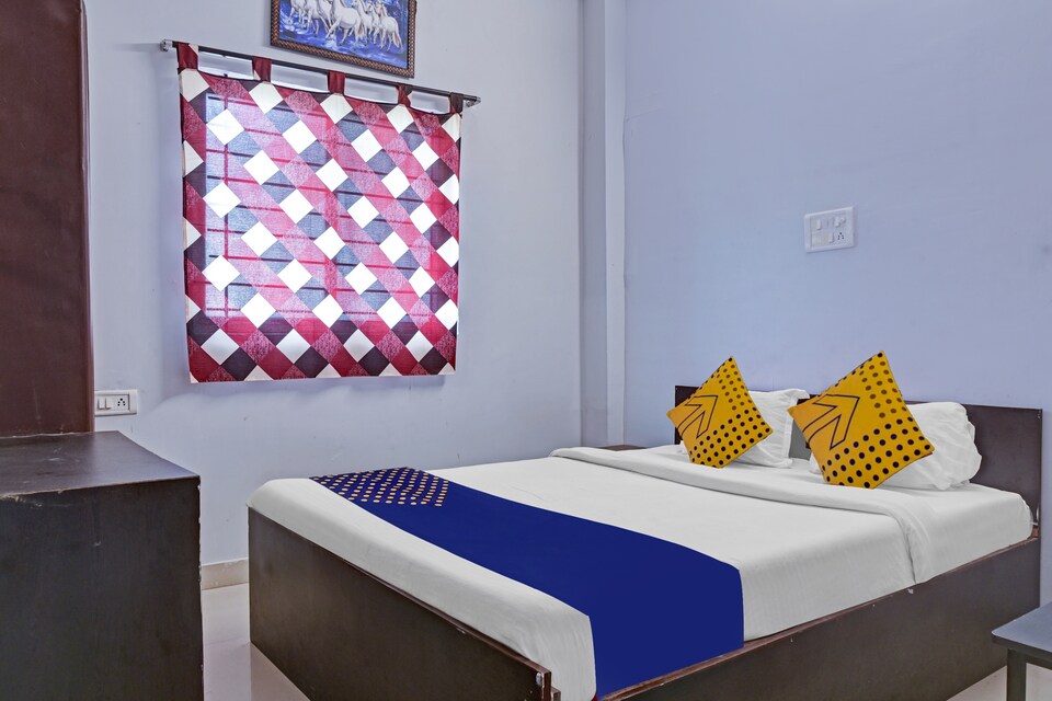 Live on BHO944, Hamidia Road Bhopal, Bhopal