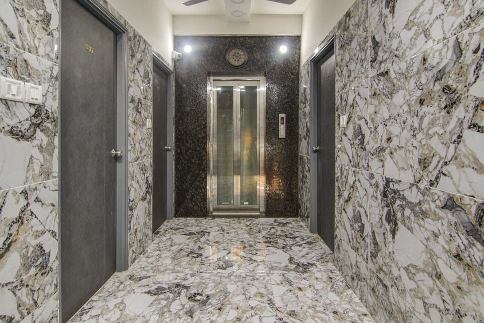 OYO Hotel Regency Near Acropolis Mall, Ruby Hospital Kolkata, Kolkata