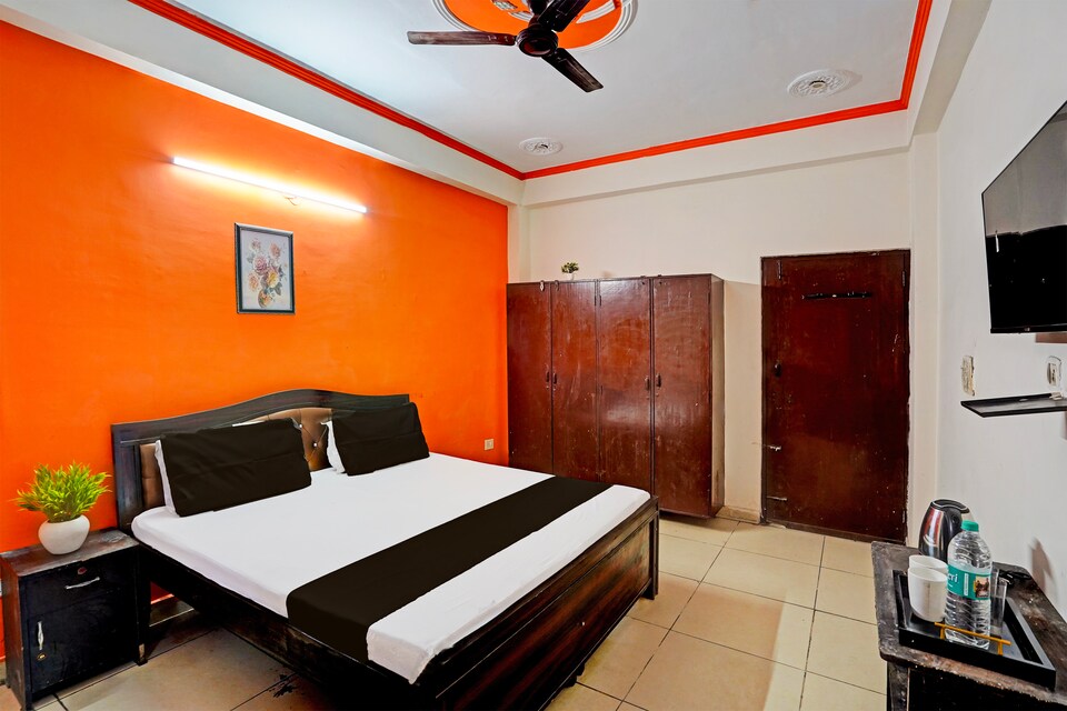 SPOT ON Hotel K-24 , Noida City, Noida