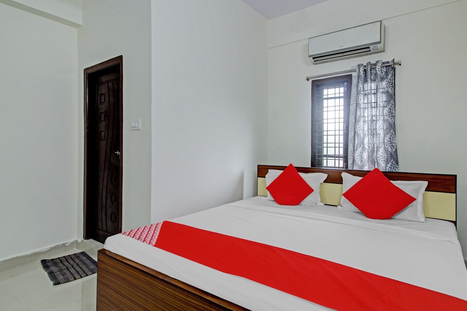 OYO 82245 Uv Hotel, Gachibowli, Hyderabad