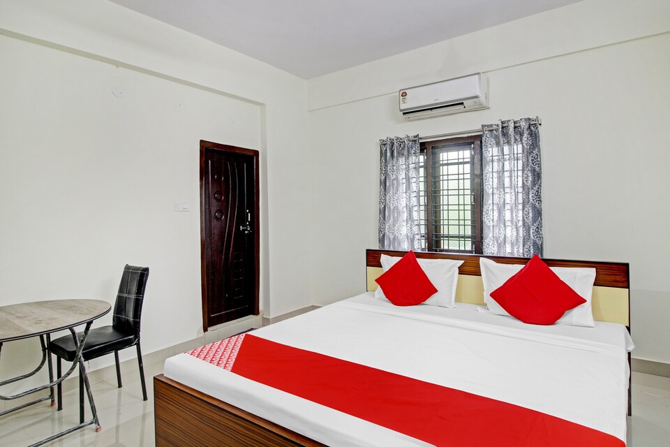 OYO 82245 Uv Hotel, Gachibowli, Hyderabad