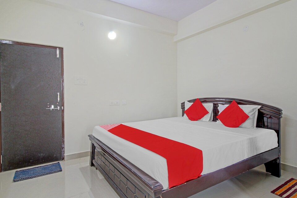 OYO 82245 Uv Hotel, Gachibowli, Hyderabad