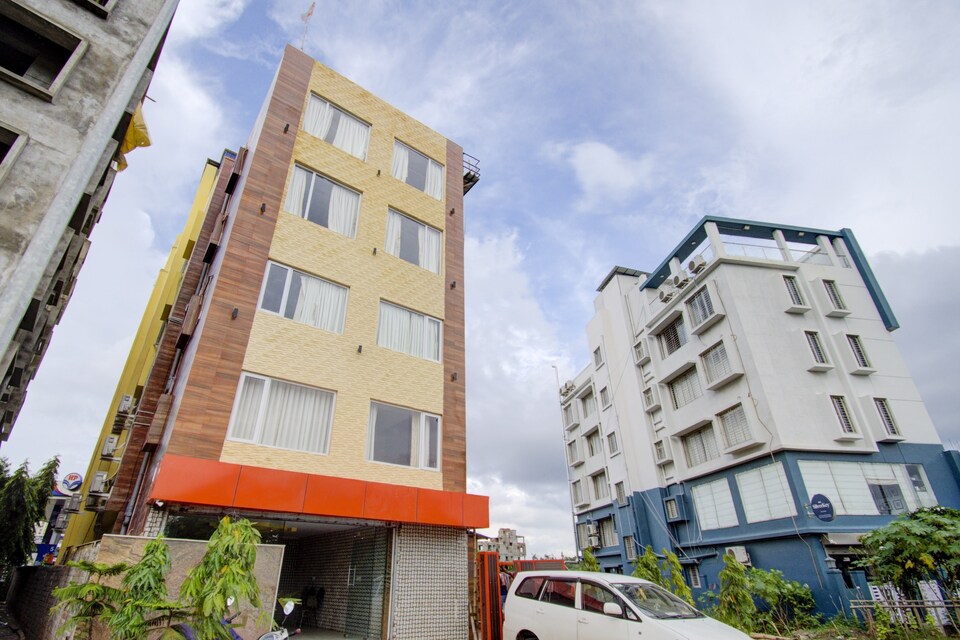 Capital O 82251 Home Stay 6 , Rajarhat Kolkata, Kolkata
