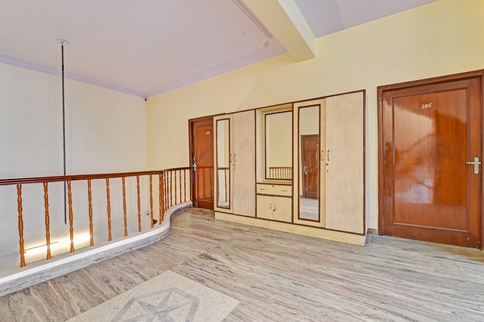 Hotel O Om Naman, Jaipur Airport, Jaipur