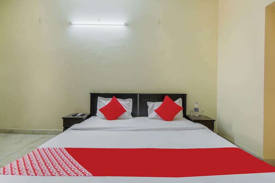 OYO Maharaja Farms, Sohna Road, Gurgaon