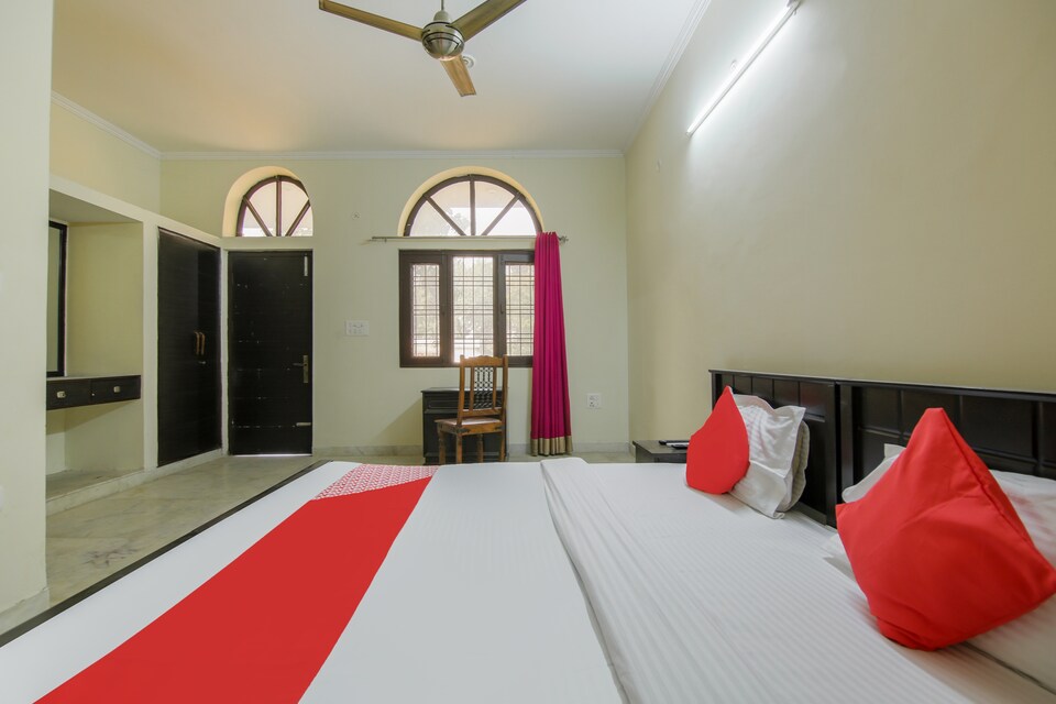 OYO Maharaja Farms, Sohna Road, Gurgaon