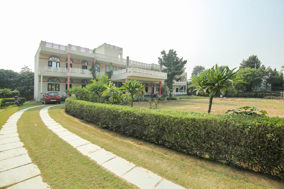 OYO Maharaja Farms, Sohna Road, Gurgaon