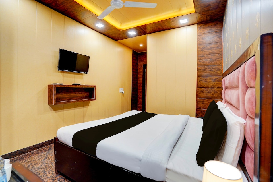 Hotel O PL Guest House, Greater Noida, Noida