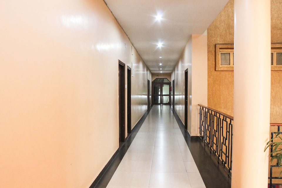 OYO 6838 Maharaja Inn, Lalpur, Ranchi