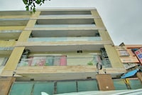 Hotel O The Arrow Infront of Max Hospital