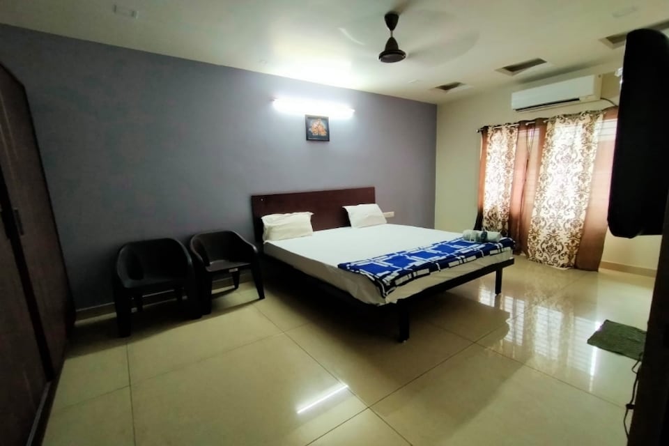 OYO 82352 Disney Inn, Ramaraopet Kakinada, Kakinada