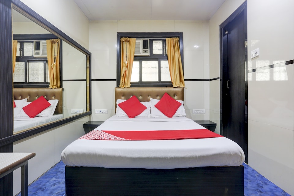 OYO 82372 Star Guest House, Mumbai Borivali-Dahisar-Mira Road, Mumbai
