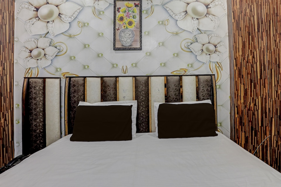 OYO Hotel Green Star, Bulandshahr, Bulandshahr