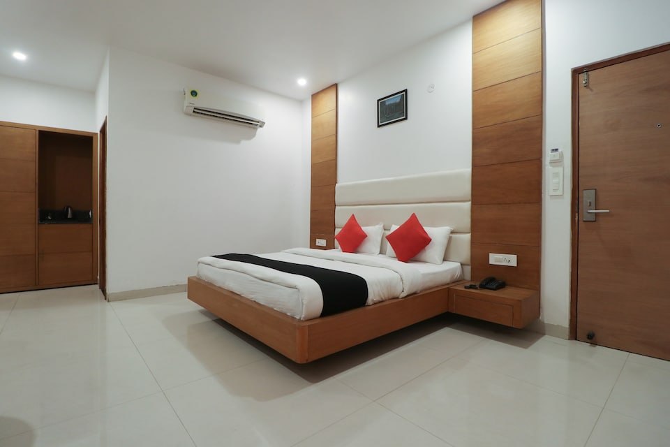 Capital O 82391 Dreams Catcher Villa, Amritsar Bus Stand, Amritsar