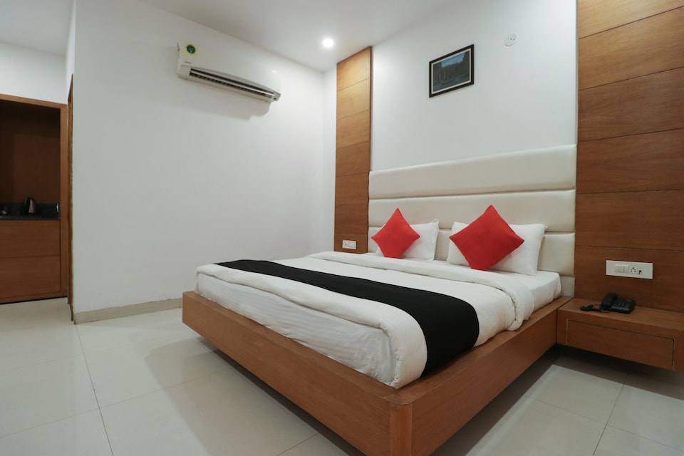 Capital O 82391 Dreams Catcher Villa, Amritsar Bus Stand, Amritsar