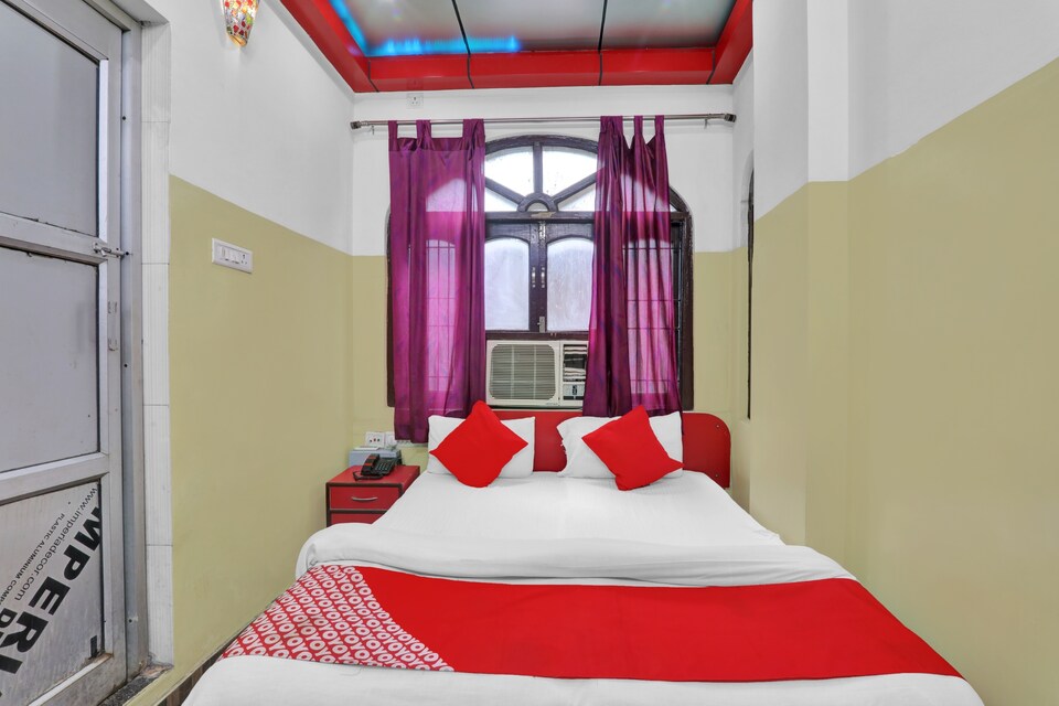OYO 82407 K Shree Guest House, Godowlia, Varanasi
